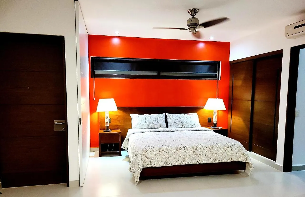 Apartment Tao Condo In Tulum Country Club-Bahia Principe, Screened Corner Balcony, Beach And Golf Club Access Akumal