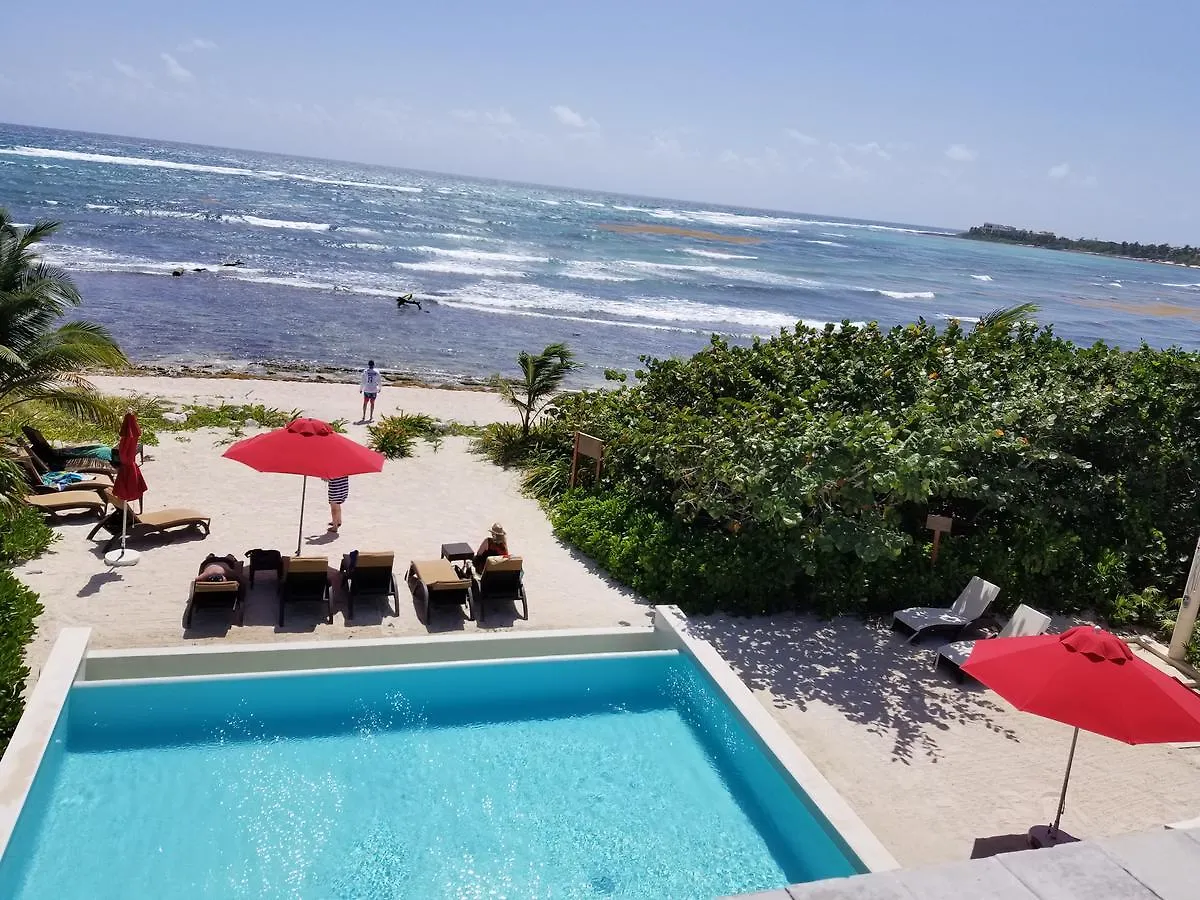 Apartment Tao Condo In Tulum Country Club-Bahia Principe, Screened Corner Balcony, Beach And Golf Club Access Akumal